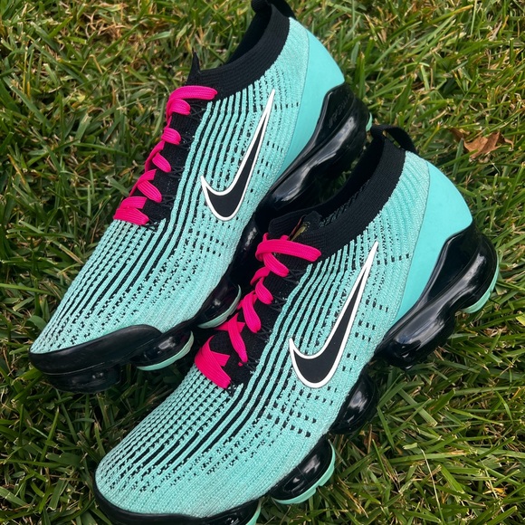 CLEAN Nike size 12 Air Vapormax 3 South Beach shoes - Picture 1 of 12
